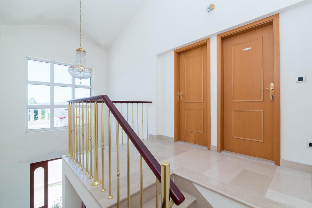 Studio Apartment Brela Exterior photo