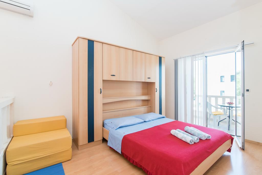 Studio Apartment Brela Exterior photo